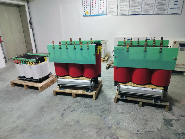 普定KS11-1000KVA矿用变压器